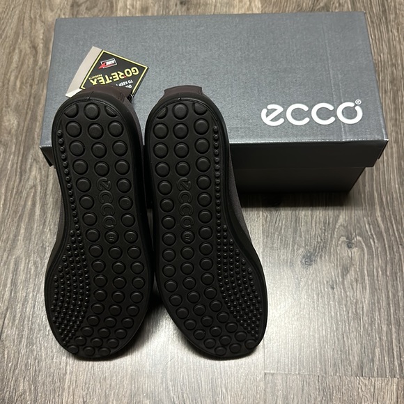 NWT Ecco the soft 7 gore tex waterproof slip on sneakers extra width US 6-6.5 - Picture 5 of 6